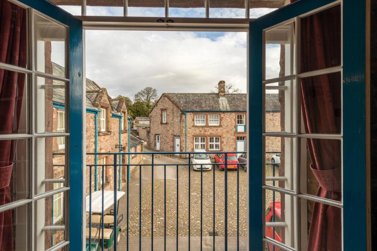 Bed and Breakfast Muncaster Castle Coachman'S Quarters Рейвенґласс Екстер'єр фото